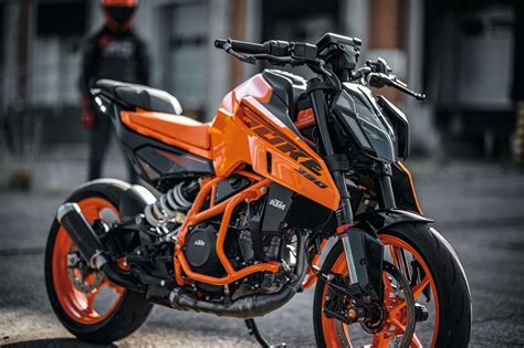 The KTM 390 Duke is a bike that’s easy to fall in love with.